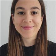 Graduada en Química y con Máster de Profesorado ofrece clases de Física y Química